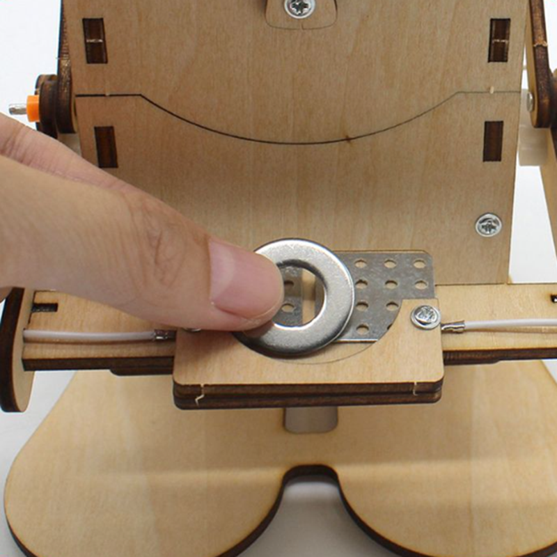 Wooden Assemble DIY Robot Eati - Diy Electronics For Kids reseña y precio